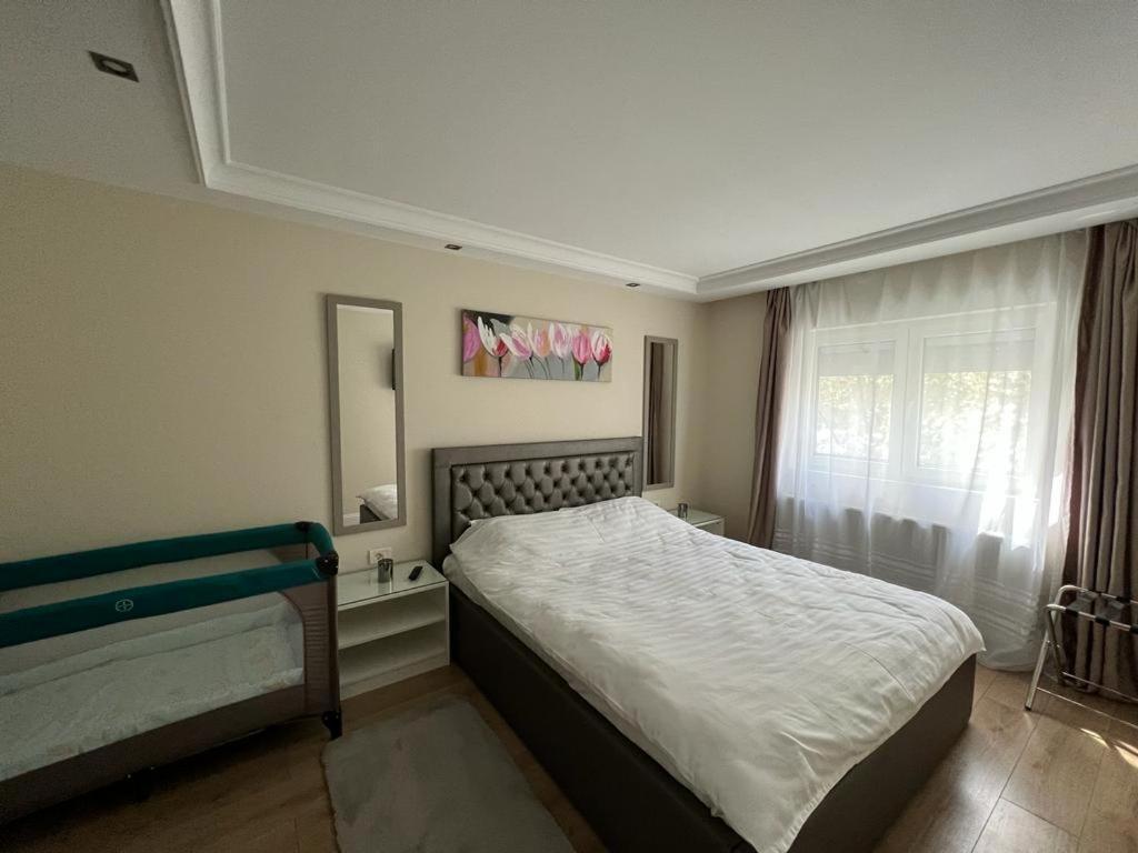 Paty'S Apartment Лугож Экстерьер фото
